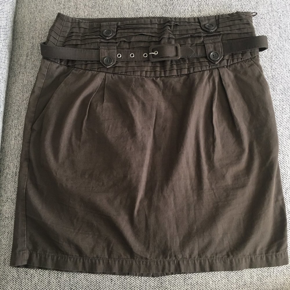 Limited Collection Contemporary Taupe Skirt, Size: 8